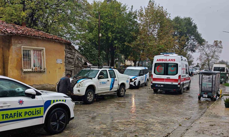 Tekirdağ Malkara'da TESKİ aracıyla çarpışan motosiklet sürücüsü yaralandı