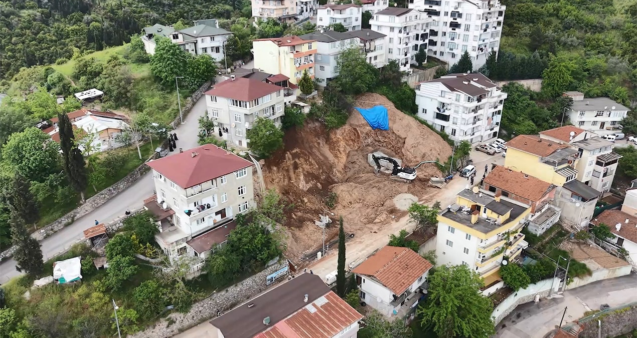 Temel kazısı faciaya neden oluyordu! 5 bina tahliye edildi - En Son Haber