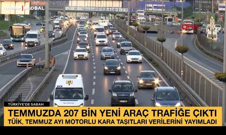 Sıcak Gündem: Temmuzda 207 bin 508 taşıt trafiğe kaydedildi - Son Dakika - Son Dakika Bilgileri