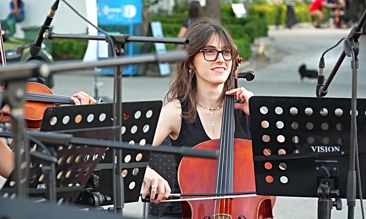 Teoman’dan 95. İzmir Enternasyonal Fuarı’nda müzik şöleni | İşte Tüm Ayrıntılar