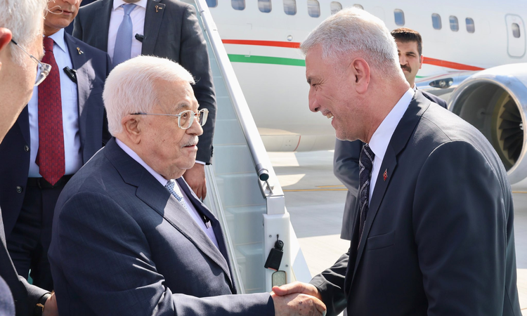 Sıcak Gündem: Ticaret Bakanı Bolat, Filistin Devlet Başkanı Abbas'ı Ankara'da Karşıladı - Haberleri - Son Daki
