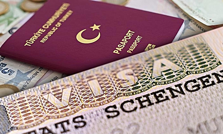 TIR şoförleri Kapıkule’de taleplerini dile getirdi ve Merak Edilenler