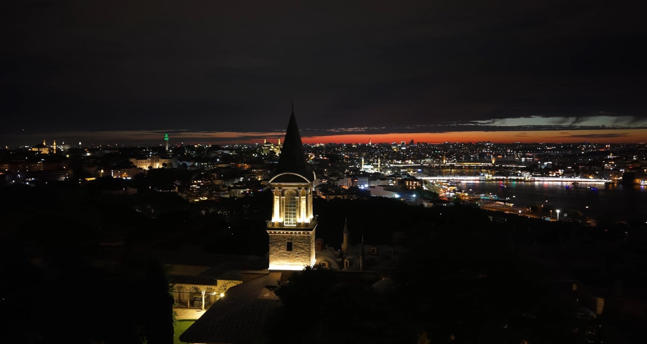 Topkapı Sarayı gece ziyaretleri resmen start aldı - En Son Haber ve Merak Edilenler