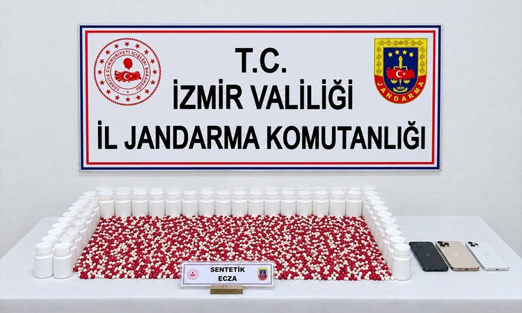 Torbalı'da jandarma operasyonunda 2 bin 158 uyuşturucu hap ele geçirildi | İşte Tüm Ayrıntılar