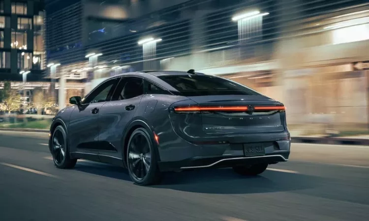 Son Gelişme: Toyota Crown 2027 ABD'de tanıtıldı - Son Dakika - Son Dakika Bilgileri