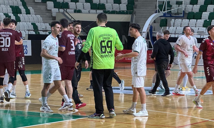 Trabzon Büyükşehir Belediyespor, Giresunspor'u deplasmanda 40-30 mağlup etti: Gelişmeler Takip Ediliyor
