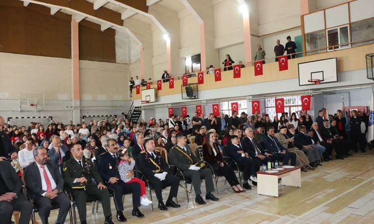 Trabzon'da Of ve Şalpazarı'nda 29 Ekim Cumhuriyet Bayramı programları düzenlendi ve Merak Edilenler