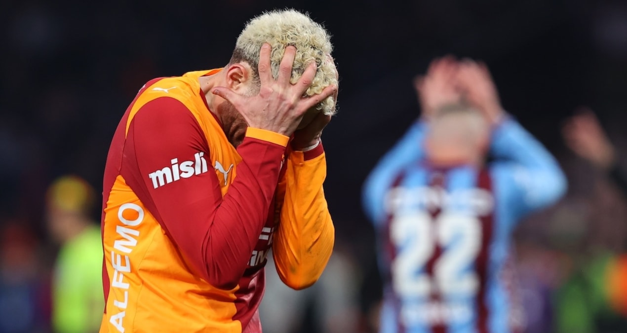 Kritik Açıklama: Trabzonspor'a kaybeden Galatasaray bu sezon bir ilki yaşadı - Haberleri - Son Dakika Bilgiler