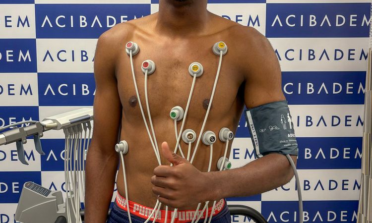 Gündemden Son Bilgiler: Trabzonspor, Rene Mitongo transferini resmen tüm detaylarıyla paylaştı - Haberleri ve