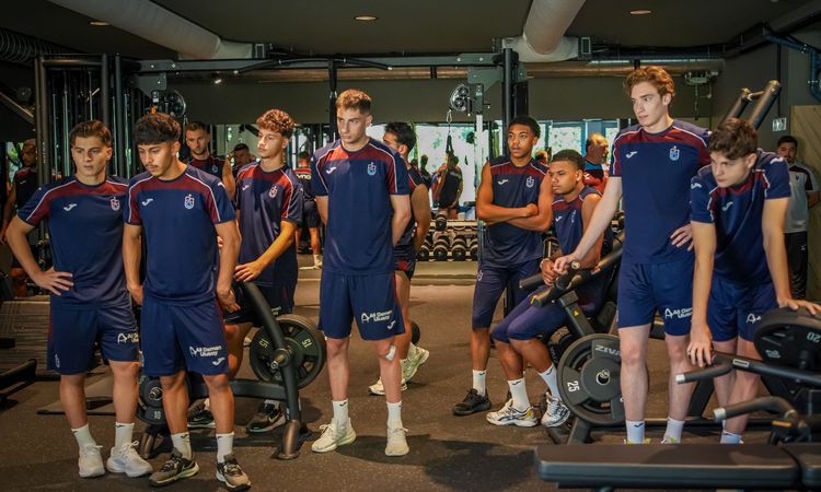 Gündemden Son Bilgiler: Trabzonspor Salzburg’da Sabah Antrenmanı Yaptı, Malinovsky Bugün Basınla Buluşuyor - S