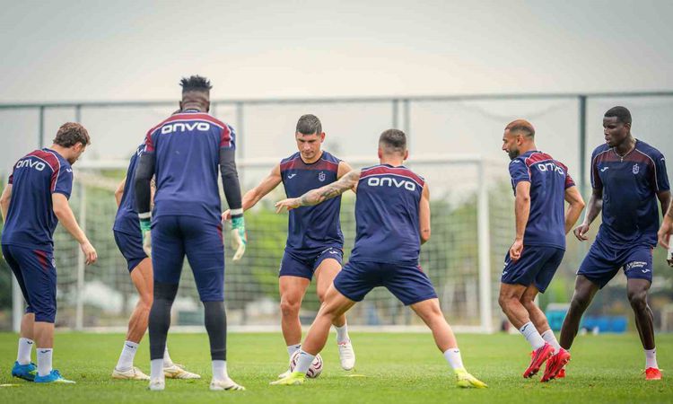 Ayrıntılar Netleşti: Trabzonspor Yeni Sezon Hazırlıklarını Sürdürüyor - Son Dakika: Gelişmeler Takip Ediliyor