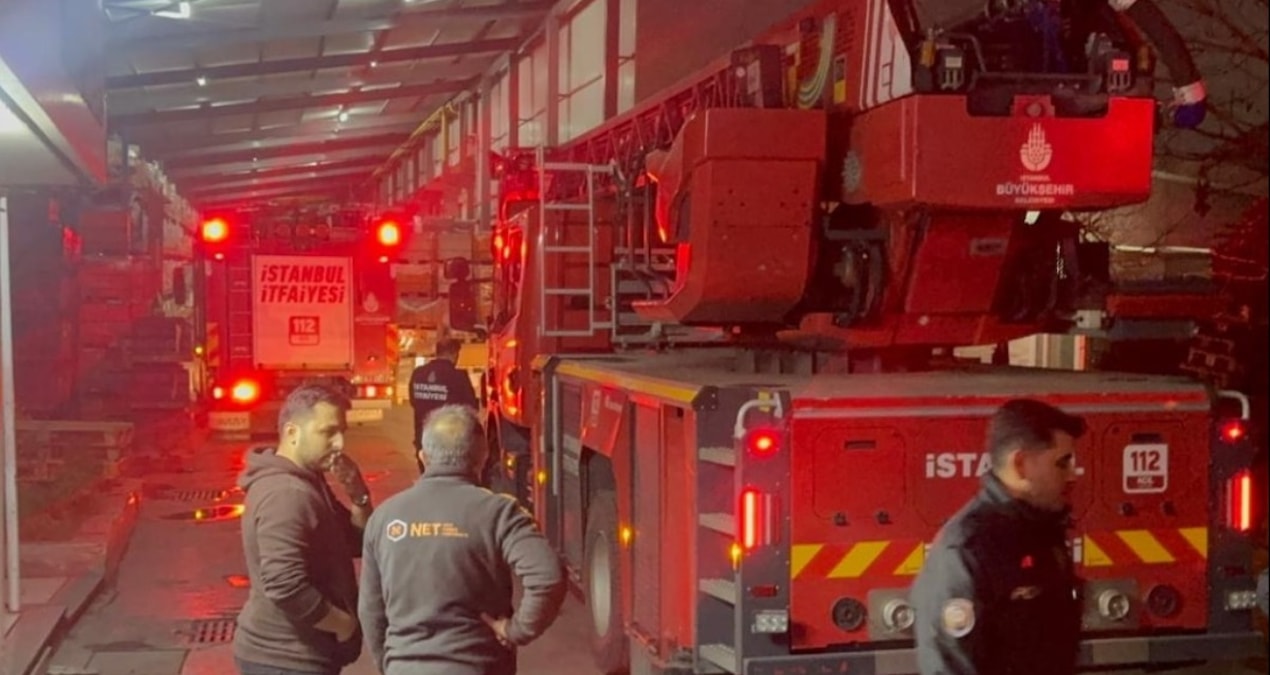 Trafo yangını panik yarattı: 2 kişi yaralandı - Son Dakika