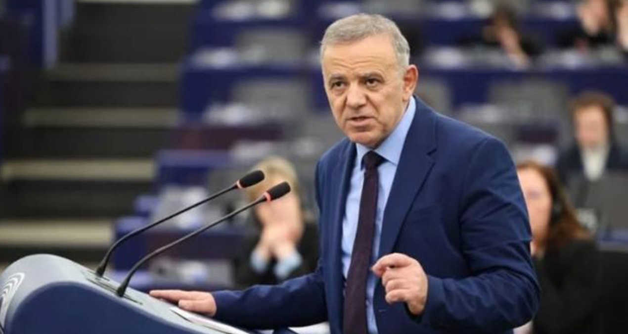 Kritik Açıklama: Trakyalı Kostas’ın fon çelmesi - Son Dakika Haberleri ve Merak Edilenler