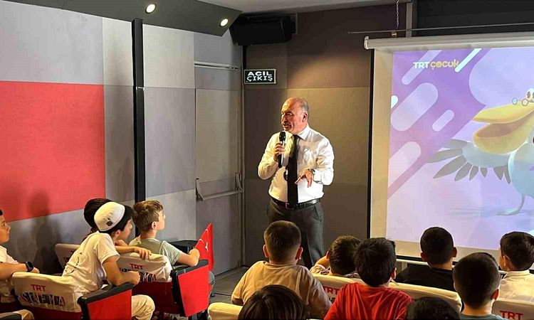 Gündemden Son Bilgiler: TRT sinema tırı Çorumlu çocuklar için perdelerini açtı - Haberleri | İşte Tüm Ayrıntıl