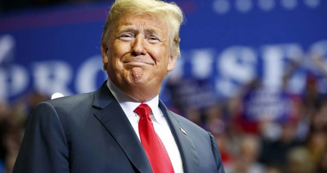 Sıcak Gündem: Trump'tan yeni taktik: Soruya cevap bulamayınca sunucuyla flört etti - Son Dakika Haberleri | İş