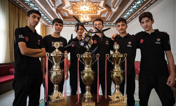 KİTT-TURAN, TEKNOFEST İHA yarışması Döner Kanat kategorisinde üçüncü kez birinci oldu: Gelişmeler Takip Ediliy
