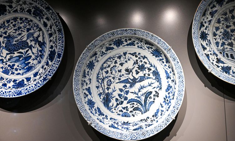 Son Gelişme: Türk Araştırmacı Karadoğan: Çin'in Jingdezhen Porselenlerindeki Desenler, İznik Çinilerine İlham