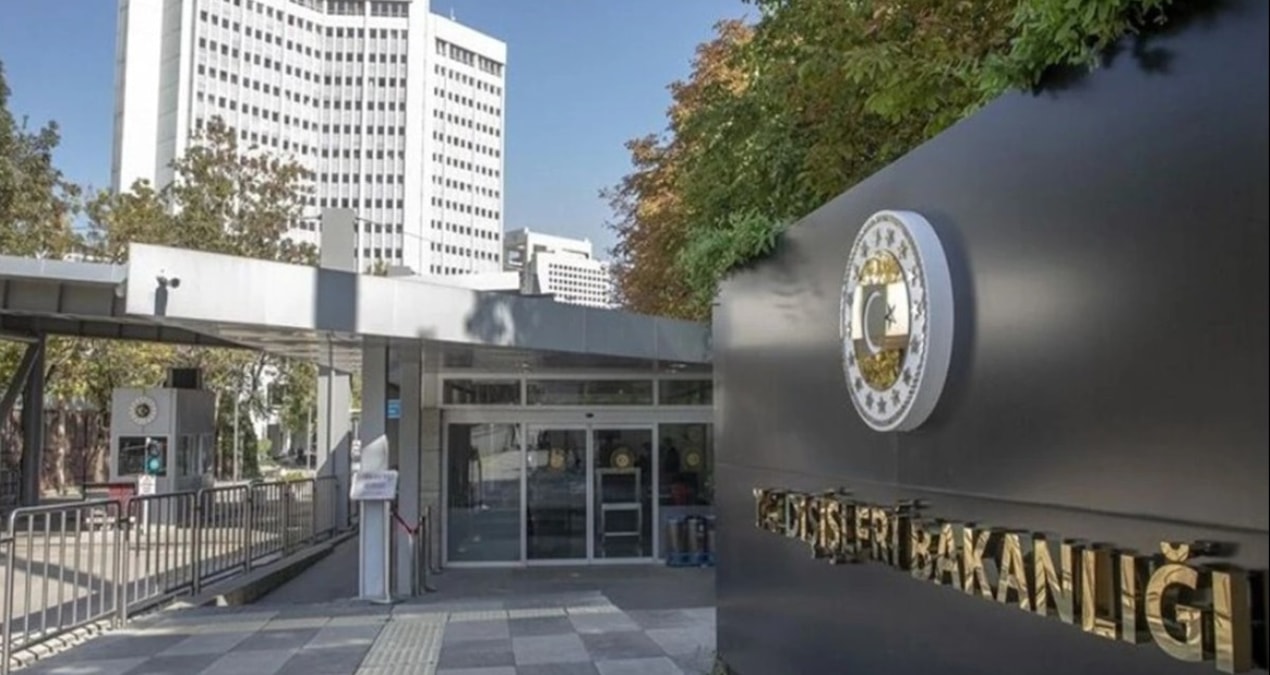 Kritik Açıklama: Türk Büyükelçiliği, Katar’dan ayrılmak isteyen vatandaşlar için harekete geçti - Haberleri |