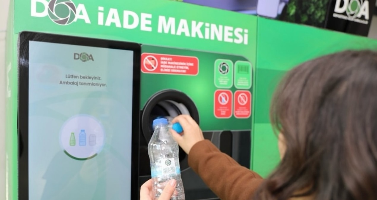 Empty plastic bottle craze in Türkiye! Nearly 8 million bottles were put into machines in 5 days when they cost 1 TL each - Latest News