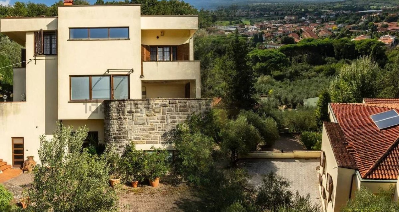 Gündemden Son Bilgiler: Türkiye'de daire fiyatına yurt dışında villa: Devasa bahçesi ve 14 odası ile saray - H