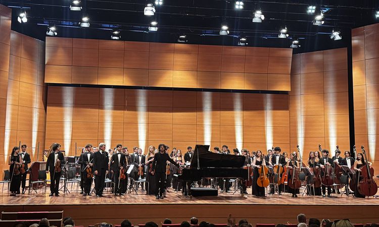 Sıcak Gündem: Türkiye Gençlik Filarmoni Orkestrası 20. yılını İstanbul konseriyle kutladı - Son Dakika Haberle