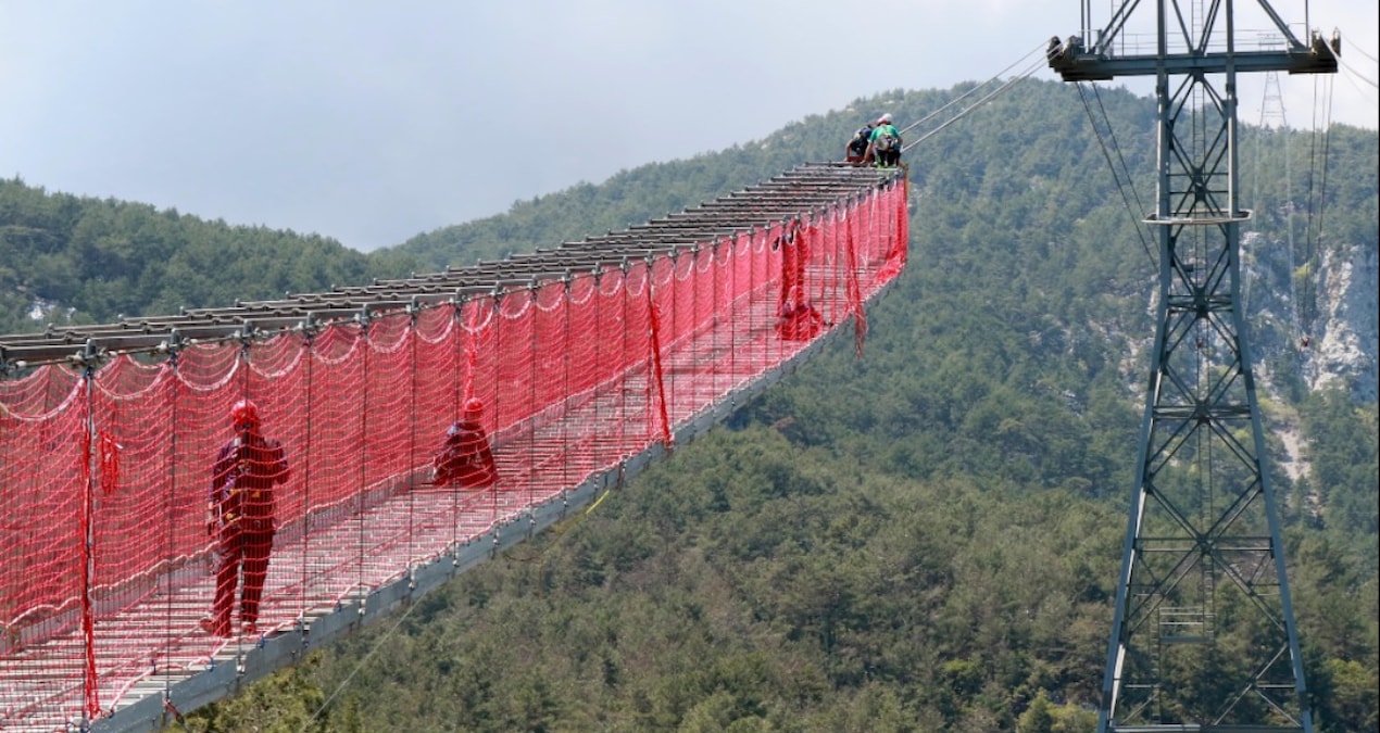 Kritik Açıklama: Türkiye'nin en büyük teleferiğinde zorlu bakım çalışması - Son Dakika | İşte Tüm Ayrıntılar