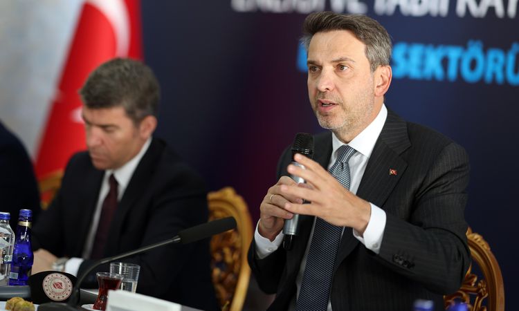 Sıcak Gündem: Türkiye'nin İlk Deniz Üstü Rüzgar YEKA İhalesi 2027'de Yapılacak - Haberleri - Son Dakika Bilgil