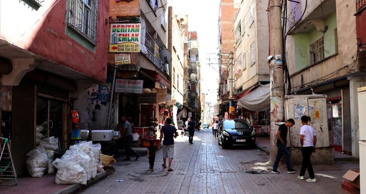 Ayrıntılar Netleşti: Türkiye'nin en kalabalık mahallesi netlik kazandı: 5 ilden daha kalabalık - Son Dakika