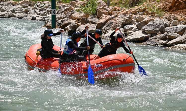 The third leg of the Turkish Rafting Championship started in Van - Last Minute