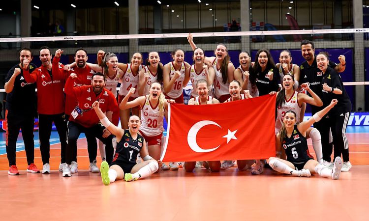 Ayrıntılar Netleşti: Türkiye U17 Kız Milli Voleybol Takımı finalde - Haberleri