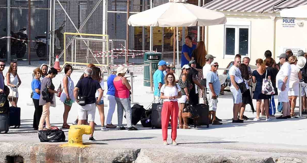Kritik Açıklama: Türkler akın ediyordu: Çok turist gelmesin diye kısıtlama getirdiler - Son Dakika Haberleri