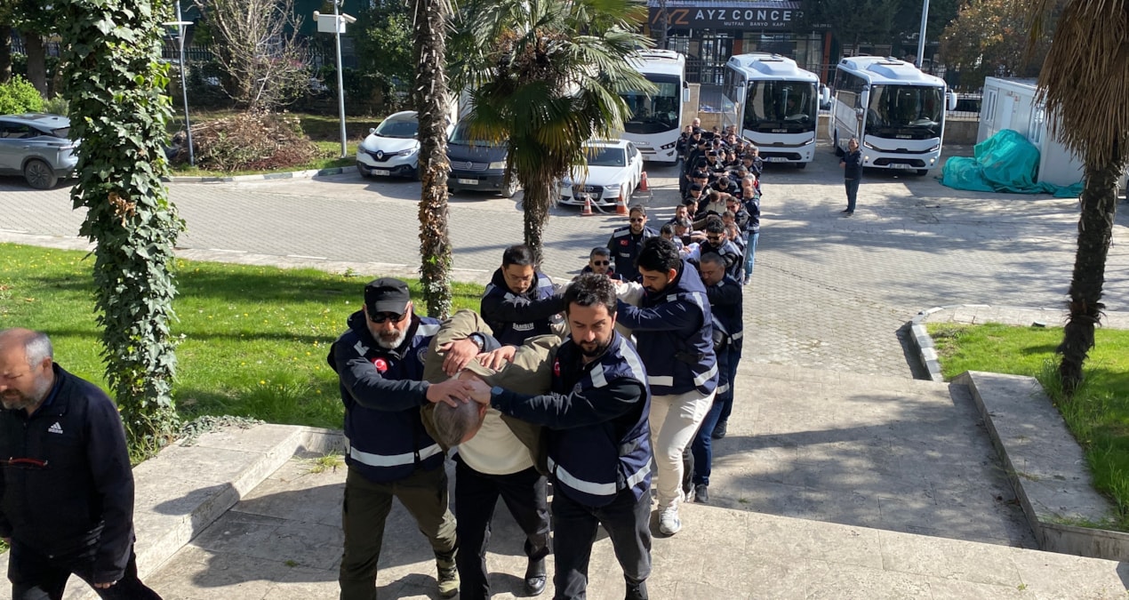 Üç ilde suç örgütü operasyonu: 25 gözaltı - En Son Haber ve Merak Edilenler