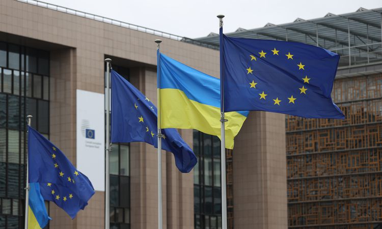 Ukrayna, savunma ihtiyaçları için AB'den 3,47 milyar euroluk kredi aldı - Son Dakika