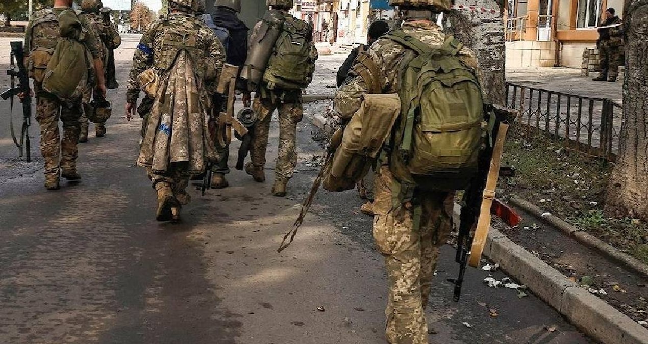 Gündemden Son Bilgiler: Ülkede askerlik yaşı 60'a çıkarıldı - Son Dakika