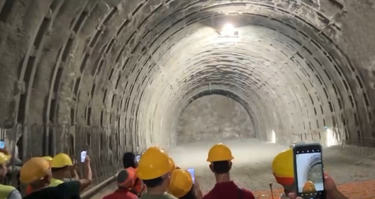 Son Gelişme: Ülkenin altına ikinci bir ülke daha kazdılar - Son Dakika ve Merak Edilenler