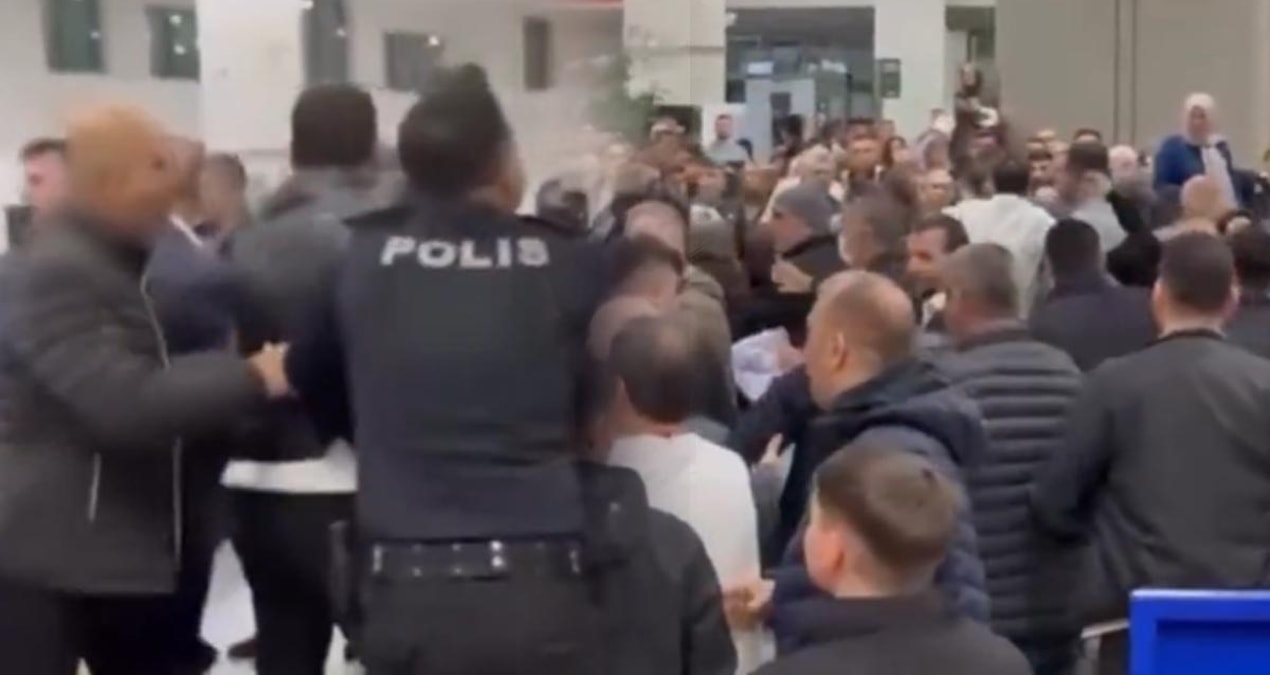 Gündemden Son Bilgiler: Umreciler Havalimanında birbirine girdi! Polis müdahale etti - Son Dakika ve Merak Edi