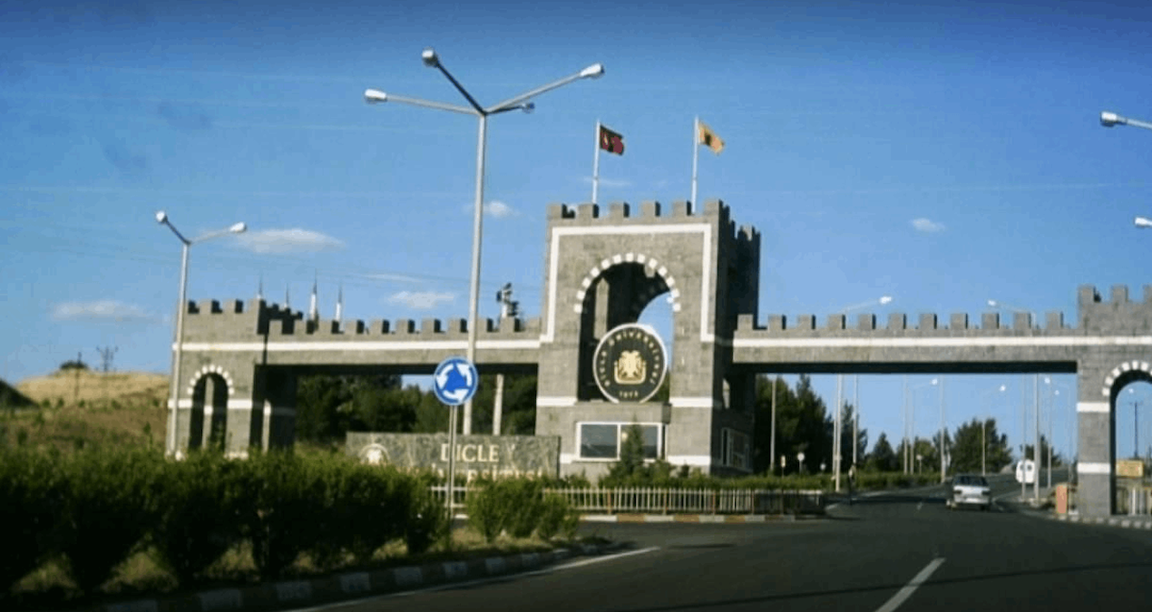 Kritik Açıklama: Üniversite kampüsünde petrol bulundu, 6 kuyu açılacak - En Son Haber