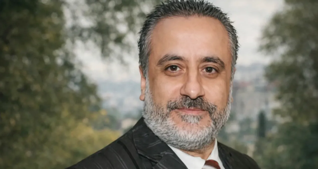 Son Gelişme: Ünlü yapımcının ardından verip veriştirdiler: Sanat dünyasında Erol Köse öfkesi - Haberleri - Son