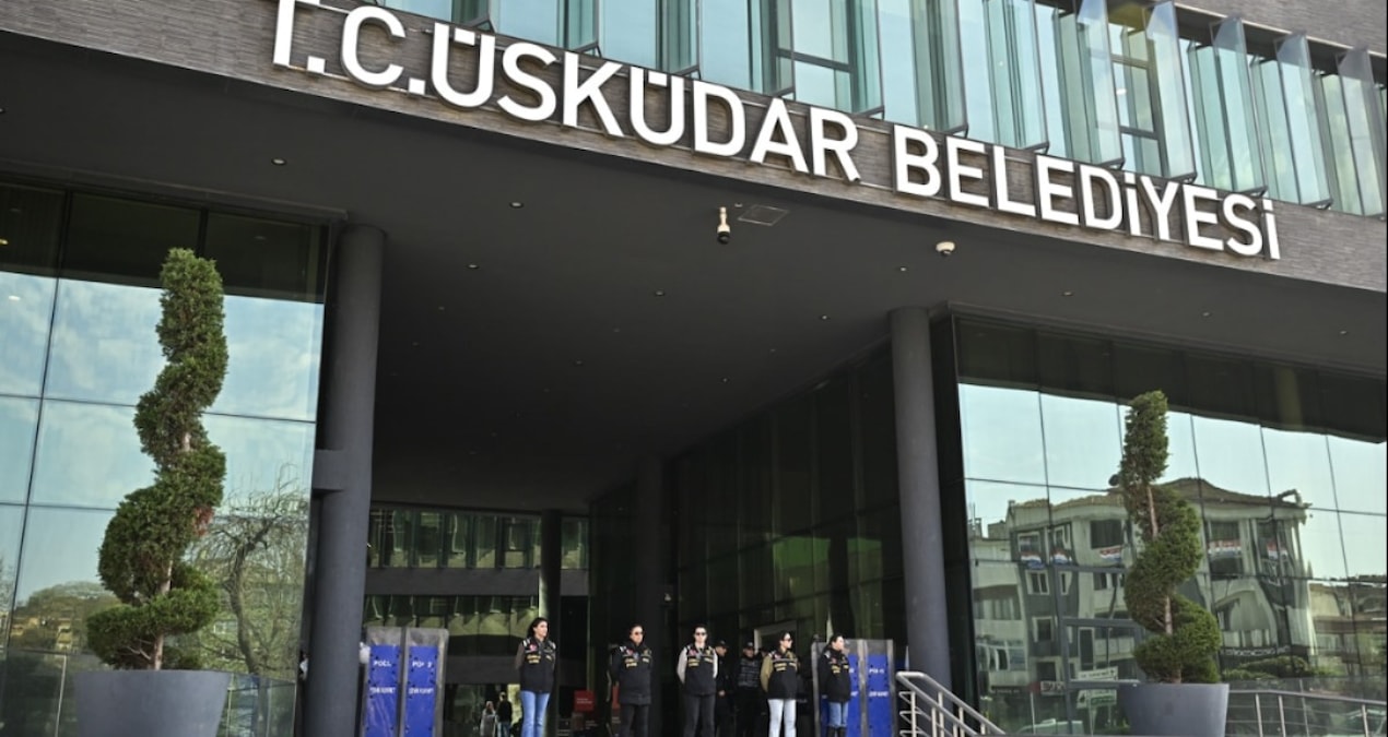 Gündemden Son Bilgiler: Üsküdar Belediyesi operasyonunda 9 kişi hakkında tutuklama kararı verildi - Son Dakika