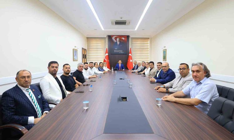 Sıcak Gündem: Vali Akbıyık "Muğlaspor’un başarısı şehre dinamizm katacak" - Son Dakika Haberleri - Son Dakika