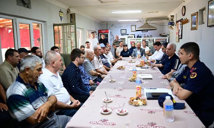 Gündemden Son Bilgiler: Vali Turan Akıncılar Köyü’nde Üreticilerle Buluştu - Son Dakika | İşte Tüm Ayrıntılar