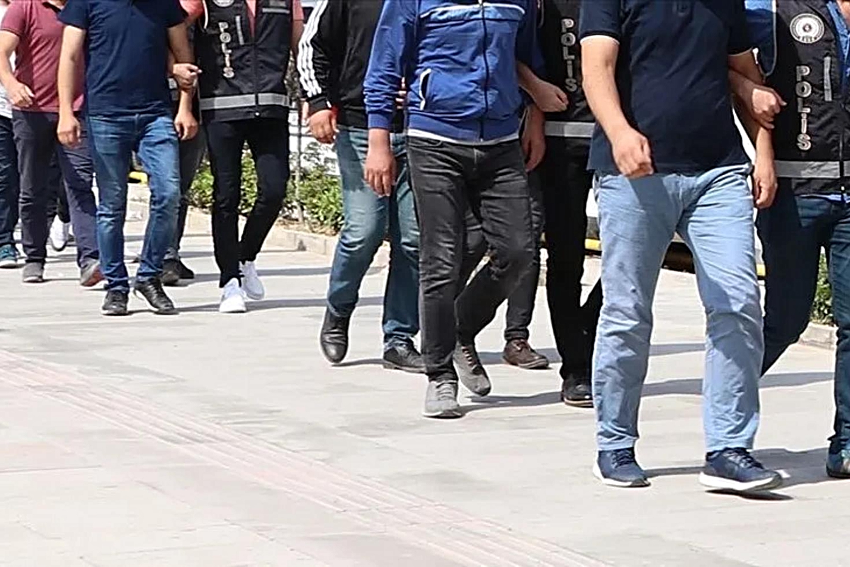 Illegal betting raids in 25 provinces, centered in Van; 159 detained - Last Minute