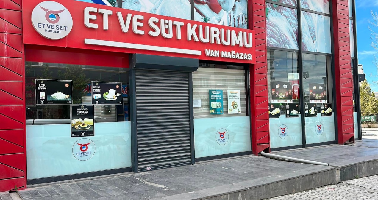Gündemden Son Bilgiler: Vatandaşın ucuz et için  kuyruğa girdiği iki mağaza birden kapatıldı - Son Dakika Habe