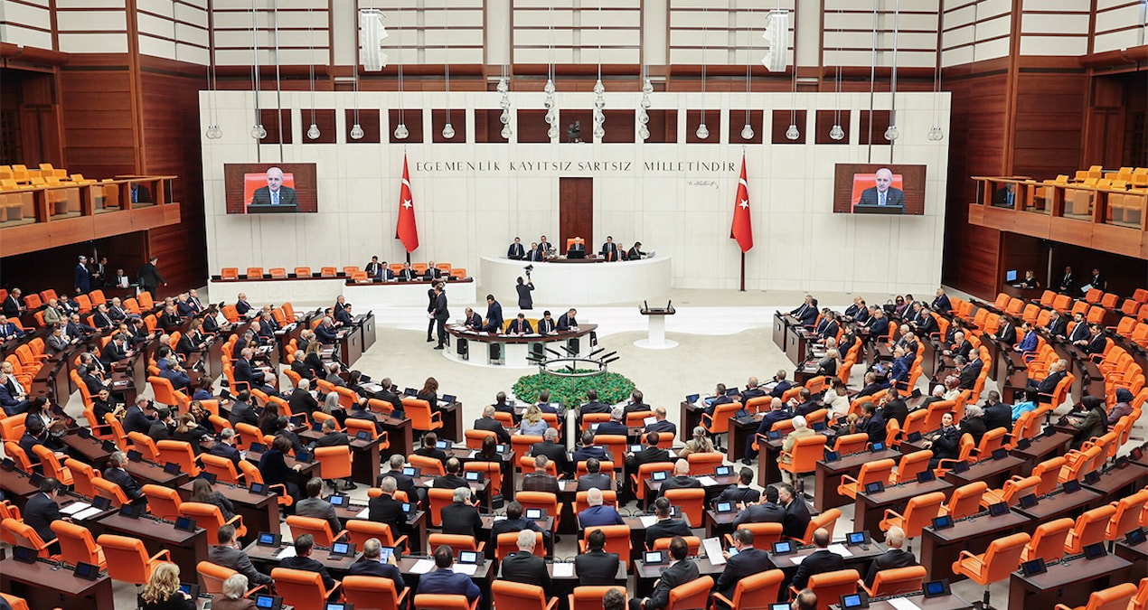Son Gelişme: Vekiller toplanamadı, Meclis kapandı - Haberleri ve Merak Edilenler