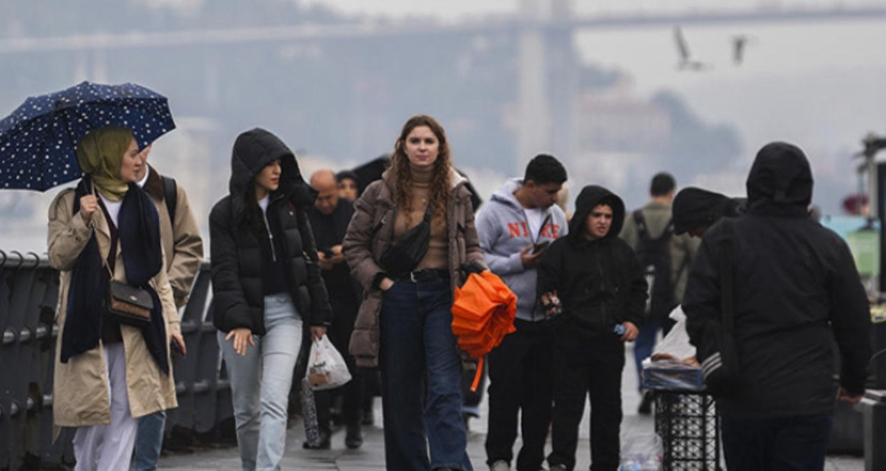 Ayrıntılar Netleşti: Yalancı bahar bitiyor: Meteoroloji'den 12 il için sarı kodlu fırtına ve sağanak uyarısı -