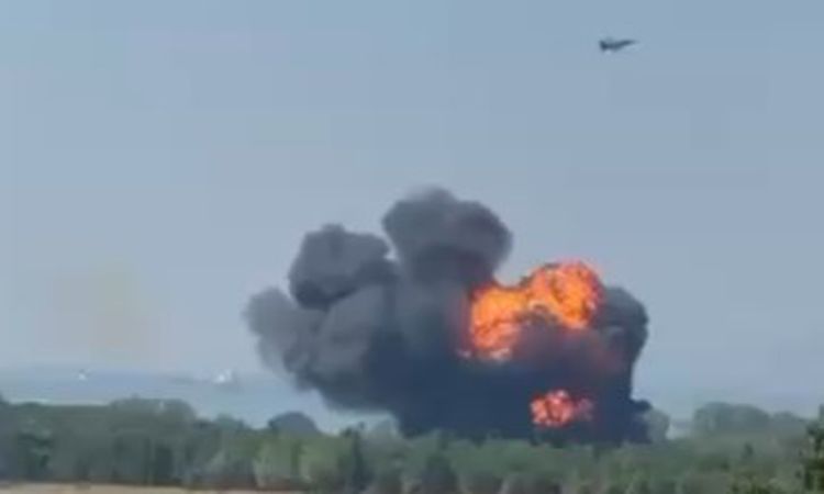 Yalova'da F-16 gerileme kaydetti: Pilot Fırlatma Koltuğuyla Kurtarıldı - Son Dakika Haberleri - Son Dakika Bil
