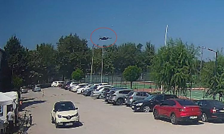 Yalova’da kaza kırıma uğrayan uçağın düşme anı kamerada - Son Dakika: Gelişmeler Takip Ediliyor