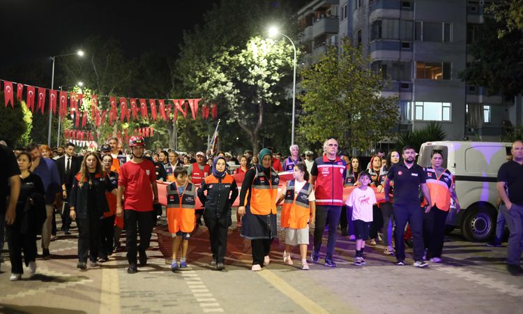 Yalova'da Marmara Depremi'nin 27. Yılı Anıldı - Son Dakika Haberleri ve Merak Edilenler