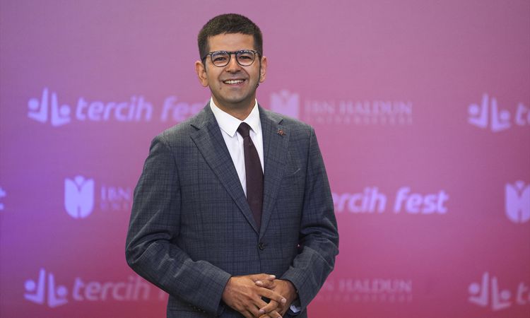 Son Gelişme: Yapay Zeka Çağında Üniversite Tercihi: Dağlıoğlu'ndan Stratejik Öneriler - Son Dakika Haberleri |