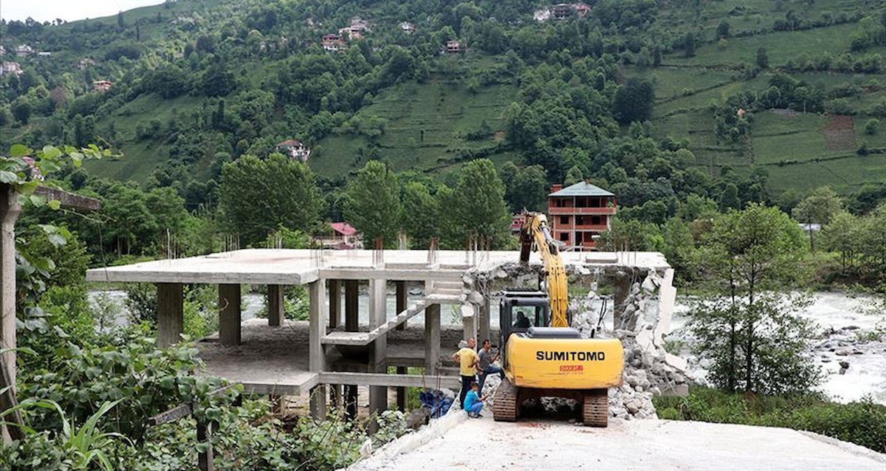 Son Gelişme: Bu yapılara elektrik, su ve doğal gaz bağlanmayacak! İhlal eden kuruma abone başına 100 bin TL ce